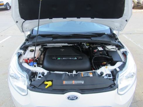 Used 2016 Ford Focus Electric Hatchback image 52