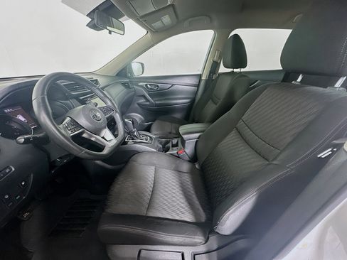 Used 2020 Nissan Rogue S w/ Special Edition Package FWD image 13