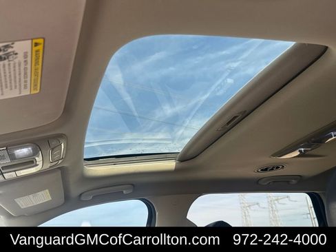 Used 2022 Kia Telluride S image 18