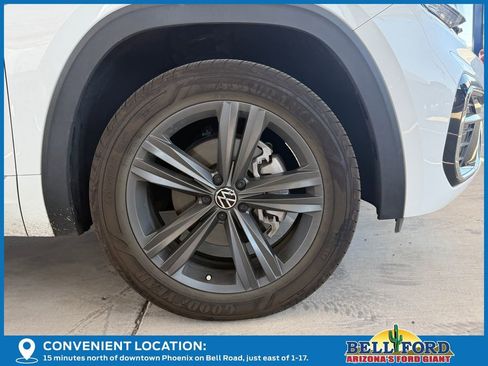 Used 2021 Volkswagen Atlas Cross Sport SE w/ V6 Towing Package FWD image 6