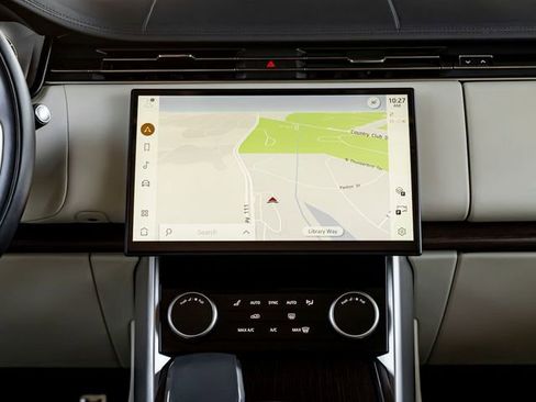 Used 2023 Land Rover Range Rover SE image 21