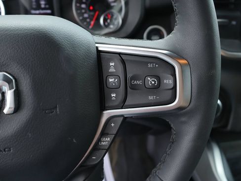 Used 2025 RAM 1500 Big Horn AWD/4WD image 36