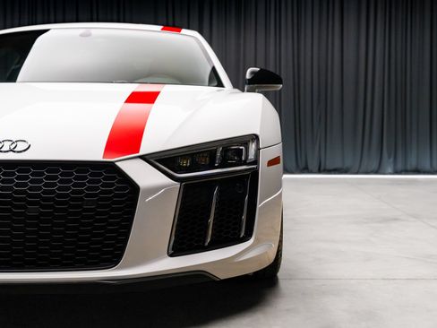 Used 2018 Audi R8 V10 w/ 20" Wheel Package RWD image 21
