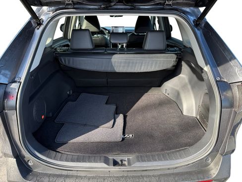 Used 2020 Toyota RAV4 Limited image 17