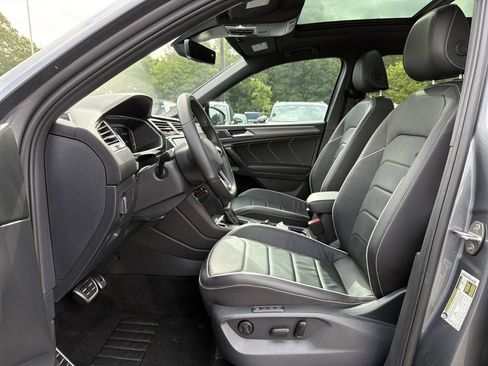 Used 2024 Volkswagen Tiguan SEL R-Line w/ MDO Package, Two-Row AWD/4WD image 11