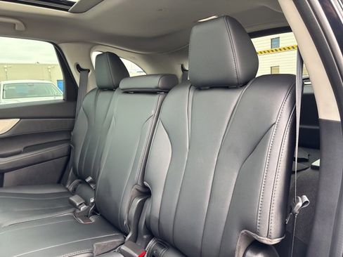 Used 2025 Acura MDX SH-AWD image 27