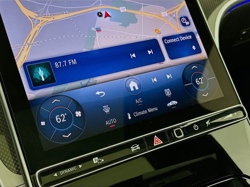 Used 2025 Mercedes-Benz C 300 Sedan image 17