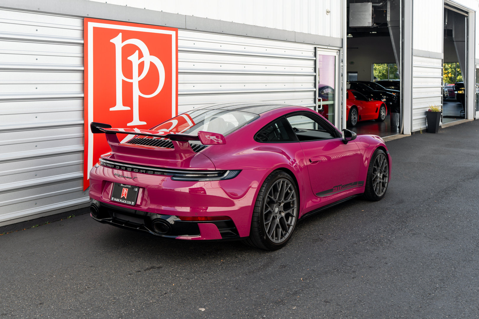 Used 2024 Porsche 911 Carrera T RWD image 39