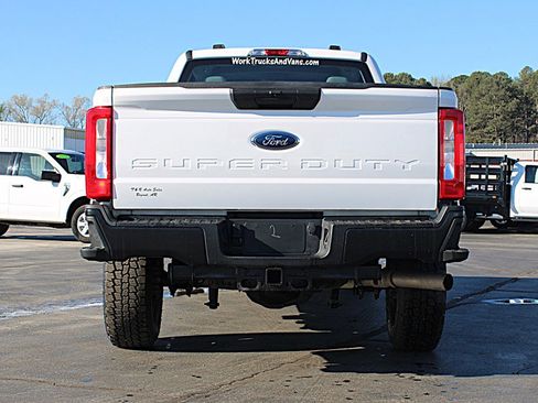 Used 2024 Ford F350 XL w/ FX4 Off-Road Package image 8