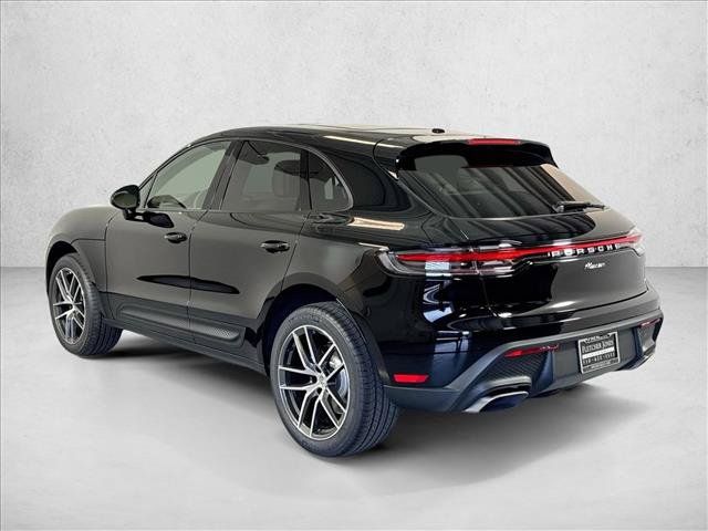Used 2026 Porsche Macan AWD/4WD image 3