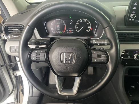 Certified 2025 Honda Pilot EX-L image 31