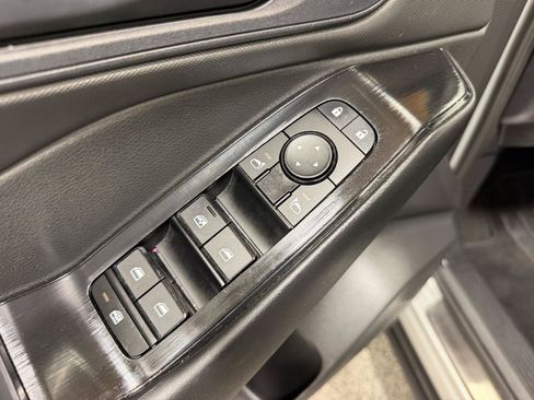 Used 2024 Nissan Rogue S FWD image 13