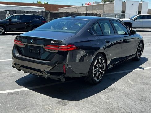 Used 2026 BMW 530i xDrive w/ M Sport Package AWD/4WD image 7