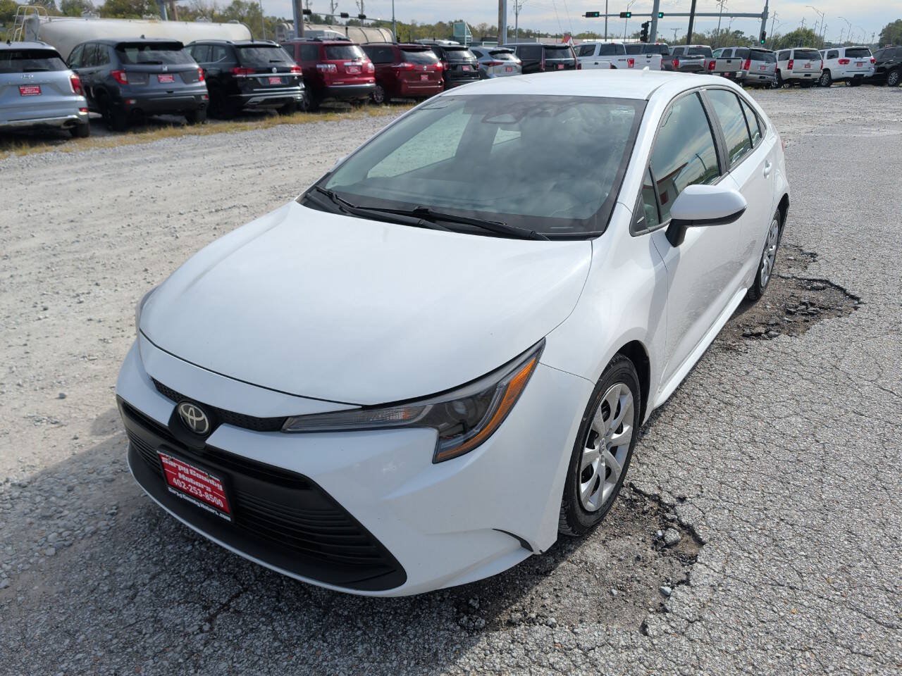 Used 2025 Toyota Corolla LE FWD image 7