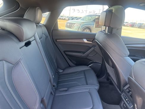 Used 2021 Audi Q5 2.0T Premium w/ Convenience Package image 28