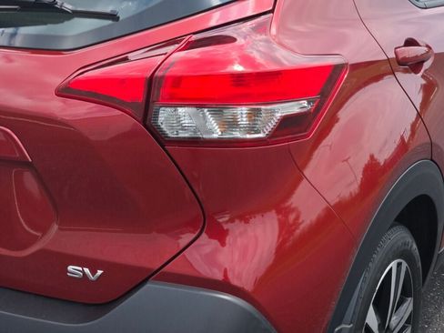 Used 2020 Nissan Kicks SV FWD image 12