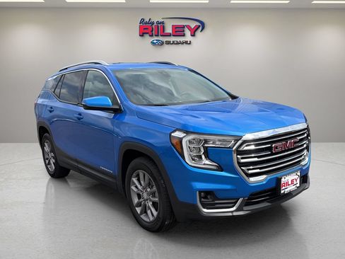 Used 2024 GMC Terrain SLT AWD/4WD image 7