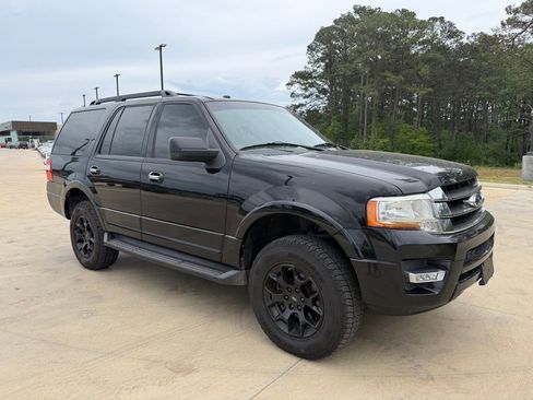 Used 2017 Ford Expedition XLT RWD image 7
