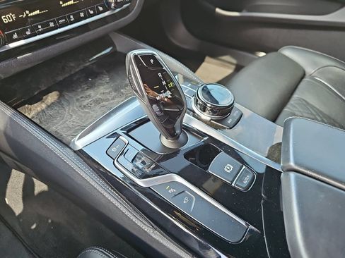 Used 2018 BMW M550i xDrive w/ Driving Assistance Package AWD/4WD image 23