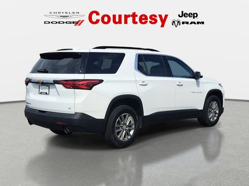 Used 2023 Chevrolet Traverse LT AWD/4WD image 4