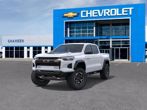 New 2026 Chevrolet Colorado ZR2 w/ Technology Package AWD/4WD image 8