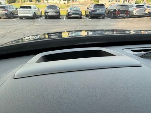 Used 2022 Volvo XC90 T8 R-Design w/ Advanced Package image 42