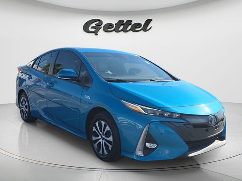 Used 2021 Toyota Prius Prime Limited FWD image 3
