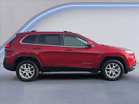Used 2017 Jeep Cherokee Latitude w/ Safety/Convenience Group image 6