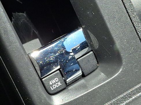 Used 2015 Jeep Patriot Latitude w/ Sun/Sound Group AWD/4WD image 24