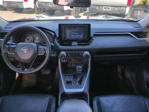 Used 2019 Toyota RAV4 XLE AWD/4WD image 14