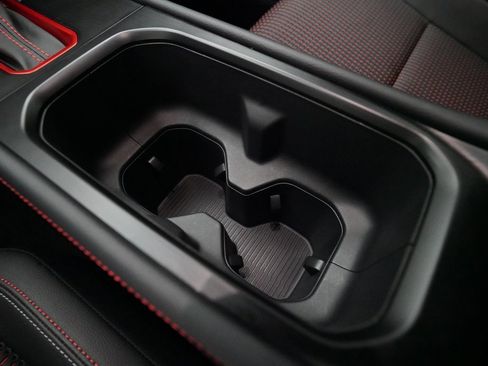 Certified 2025 Nissan Kicks SR image 16