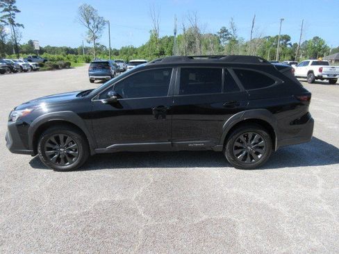 Used 2023 Subaru Outback Onyx Edition XT AWD/4WD image 8
