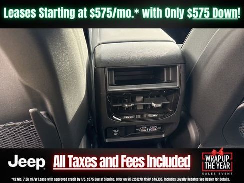 New 2025 Jeep Grand Cherokee Altitude image 21