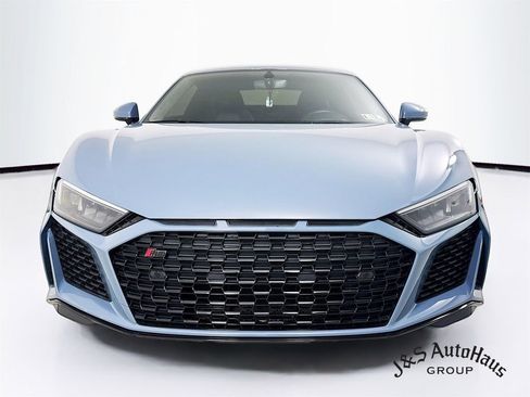 Used 2021 Audi R8 V10 RWD image 2