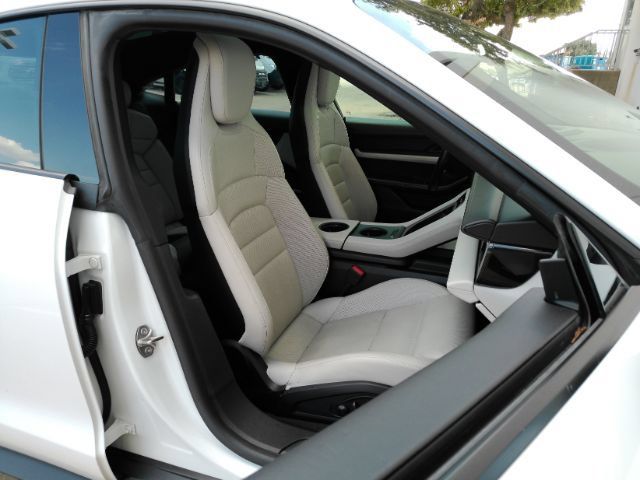 Used 2022 Porsche Taycan RWD image 22