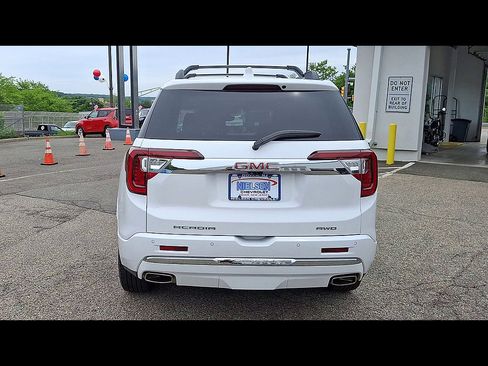 Certified 2023 GMC Acadia Denali w/ Denali Technology Package AWD/4WD image 7