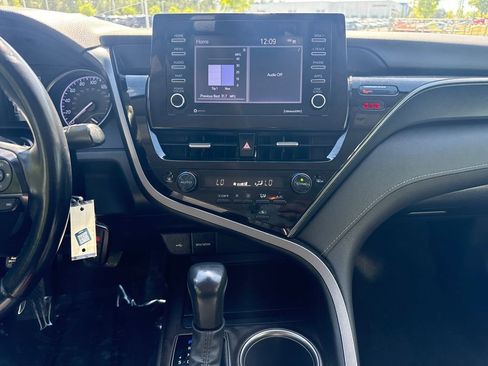 Used 2023 Toyota Camry SE image 20