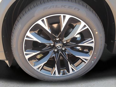 Used 2025 MAZDA CX-90 Plug-In Hybrid w/ Premium Plus image 20