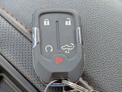 Used 2021 GMC Sierra 1500 AT4 image 32