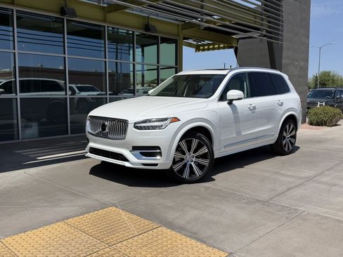 Used 2025 Volvo XC90 T8 Core w/ Protection Package Premier AWD/4WD image 1