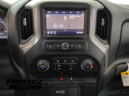 Used 2021 Chevrolet Silverado 2500 W/T AWD/4WD image 19