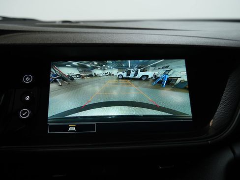 Used 2023 Buick Envision Preferred AWD/4WD image 41