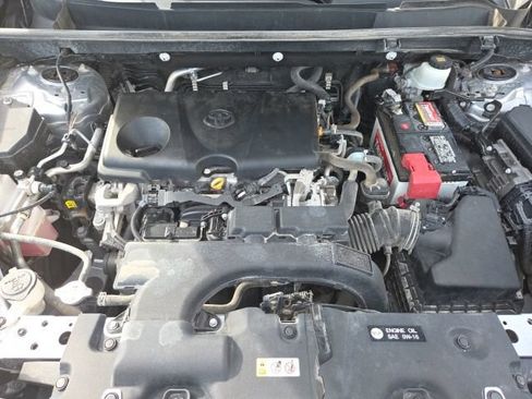 Used 2020 Toyota RAV4 LE w/ All Weather Liner Package AWD/4WD image 26