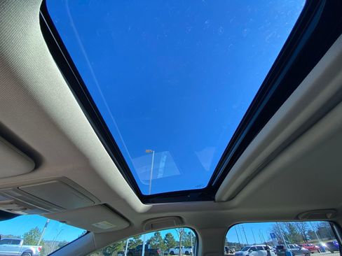 Used 2019 Honda CR-V EX image 24