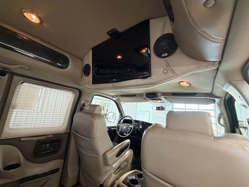 Used 2014 Chevrolet Express 1500 RWD image 30