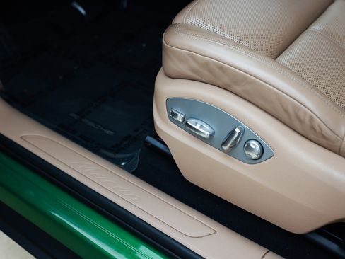 Used 2020 Porsche Macan image 52