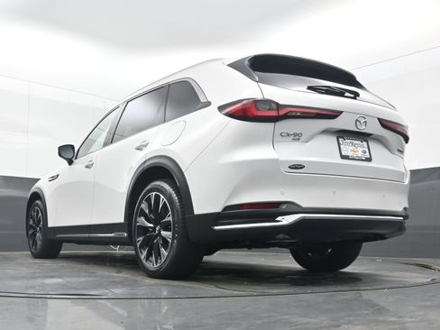 Used 2024 MAZDA CX-90 Plug-In Hybrid w/ Premium Pkg image 25