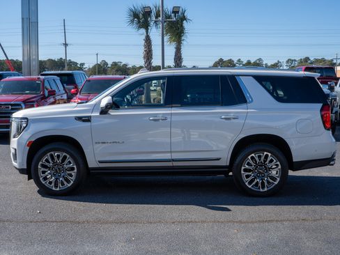 Used 2023 GMC Yukon Denali Ultimate image 6