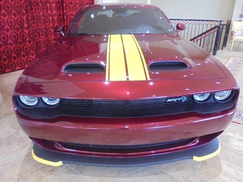 Used 2020 Dodge Challenger SRT Hellcat RWD image 50