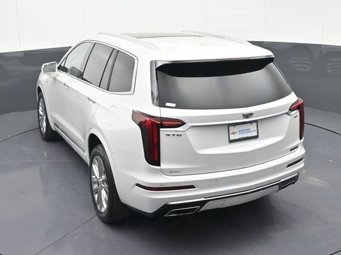 Used 2020 Cadillac XT6 Premium Luxury AWD/4WD image 26